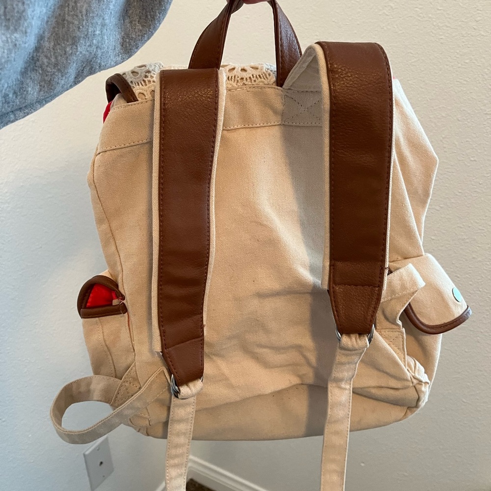 Candies tan lace backpack pink interior new - Picture 2 of 4